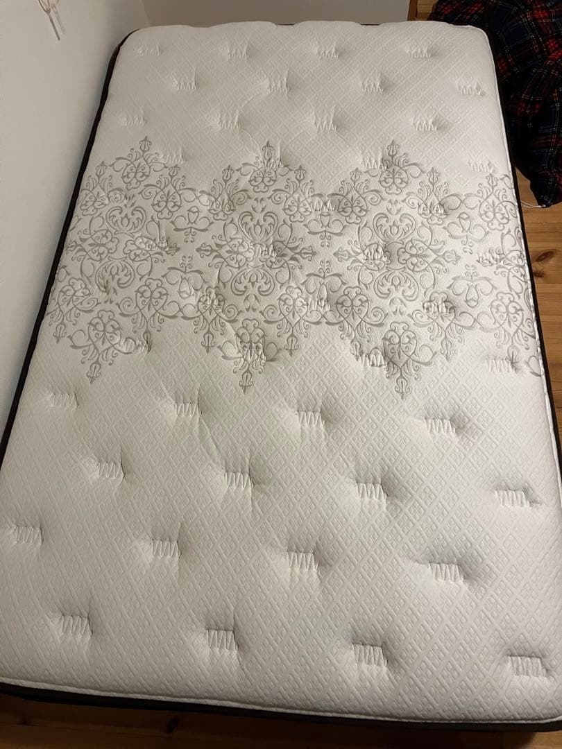 シーリー　マットレス　セミダブル　新品同様　東京インテリア