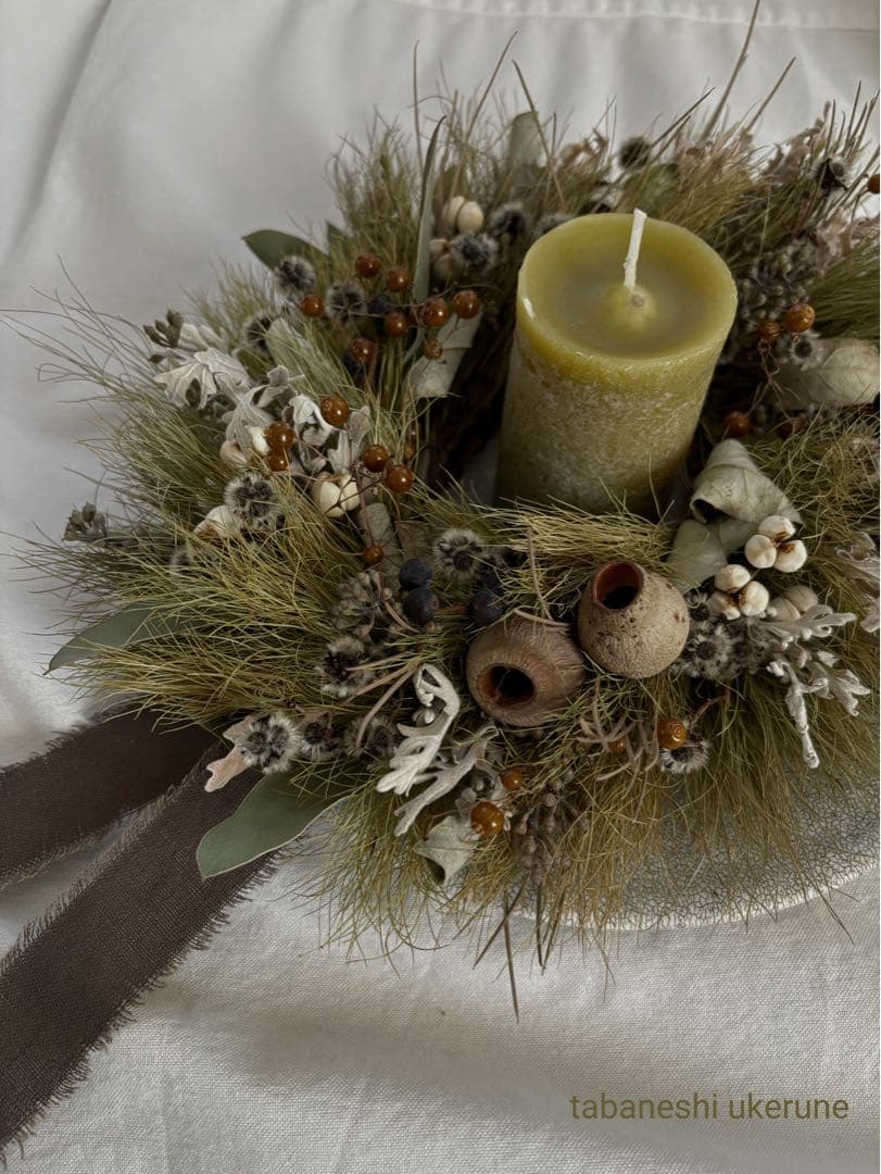 フサフサなコアラファンとナンキンハゼを紡いだシックなオーバル型　リース