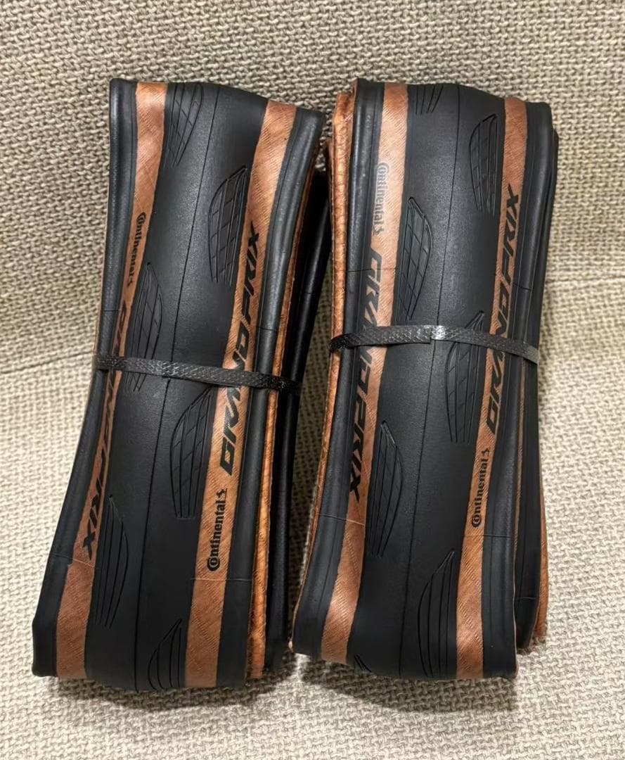 continental新型グランプリ Grand Prixクリンチャータイヤ２本