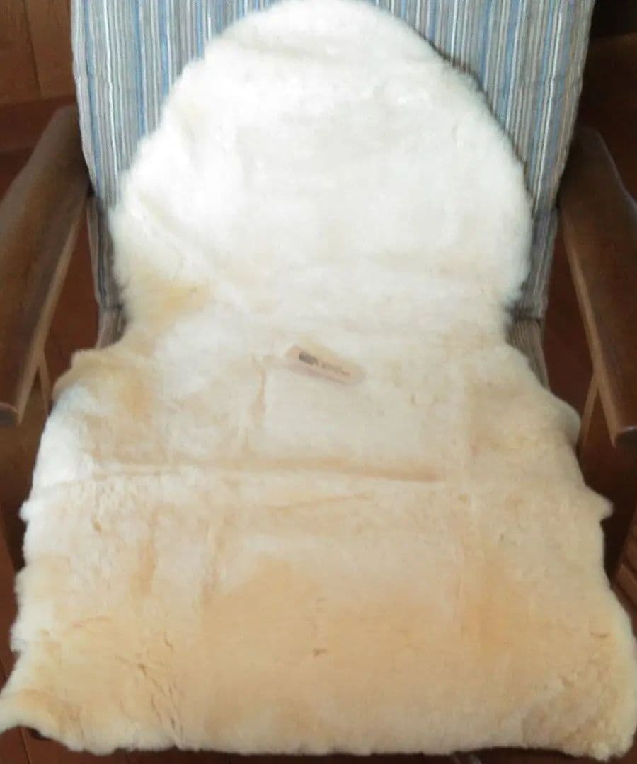 西川ムートンラグ　日本製