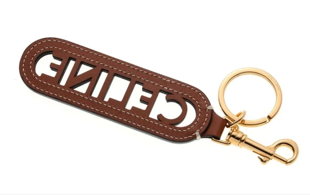 なお　CELINE パンチング キーリング / スムースカーフスキン