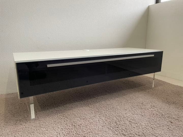 テレビボード　幅1200   アクリル脚