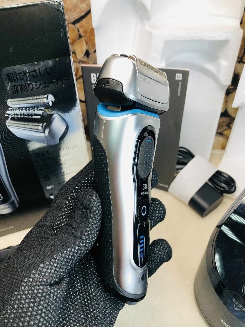 【こいちー】BRAUN Series 8 8390cc-Vブラウン