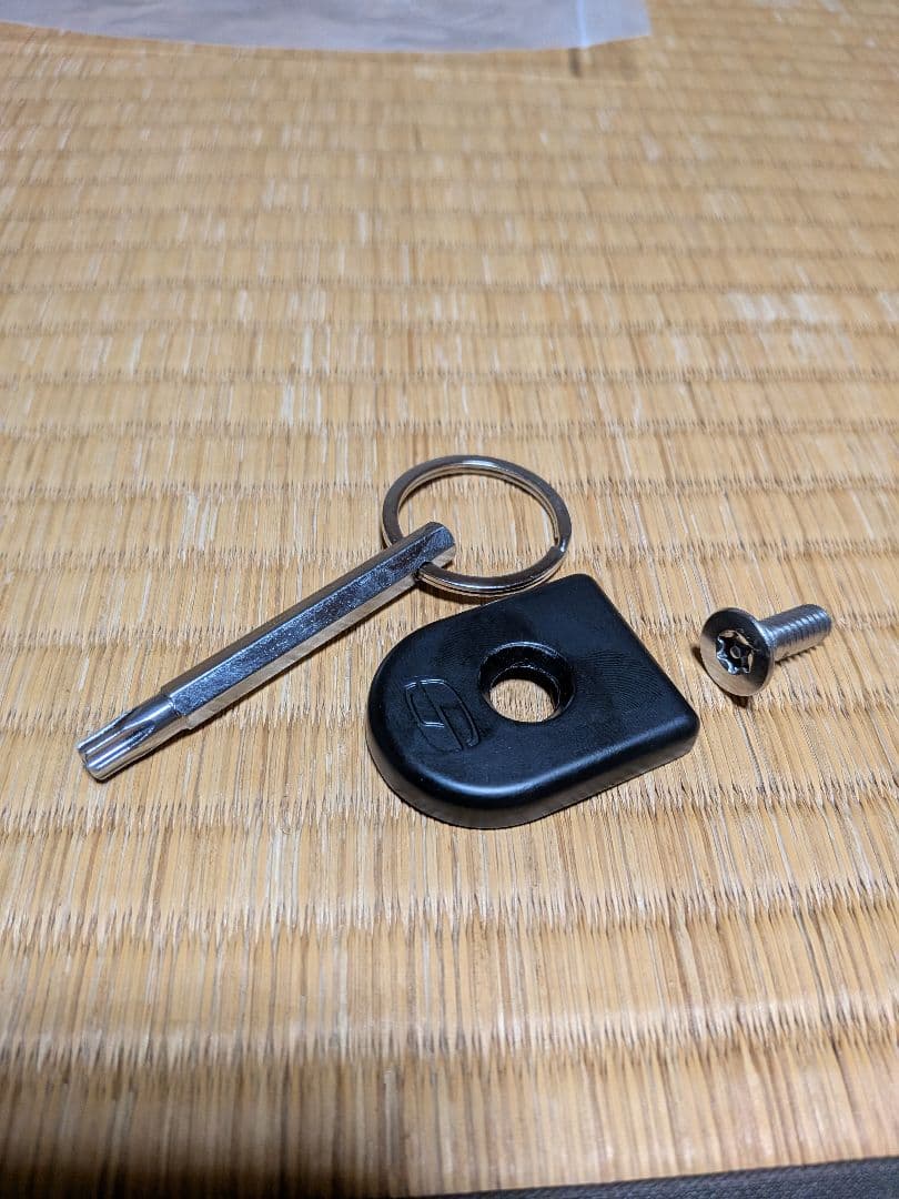 サドルマン　ハーレー　スポーツスター用シート　セキュリティスクリュー＋おまけ