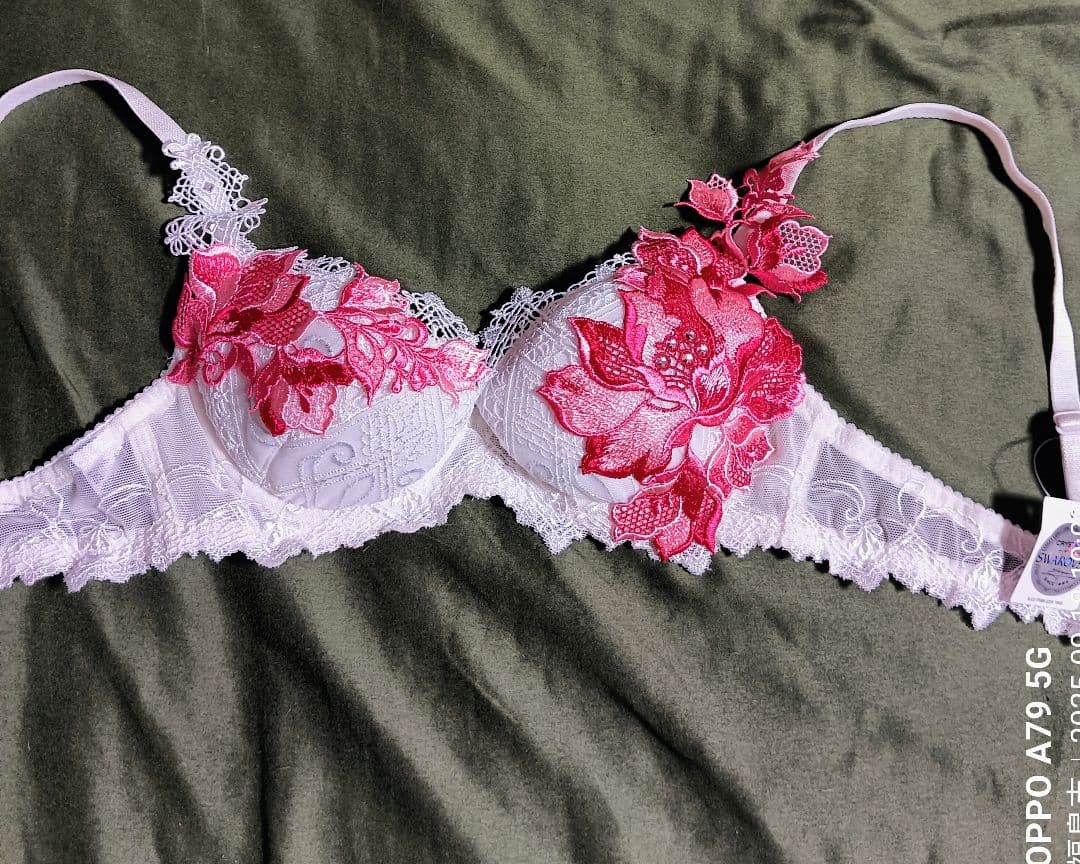 サルートBTJ404　04シリーズ