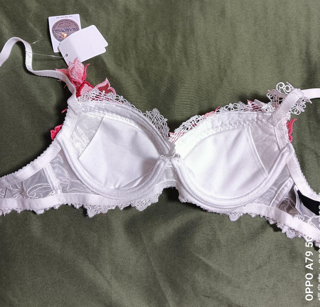 サルートBTJ404　04シリーズ