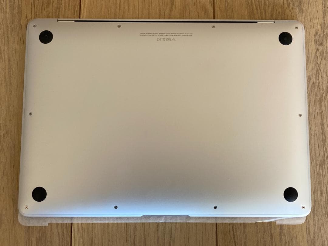 【美品】MacBook Air 2020 13インチ/8GB/512Gシルバー