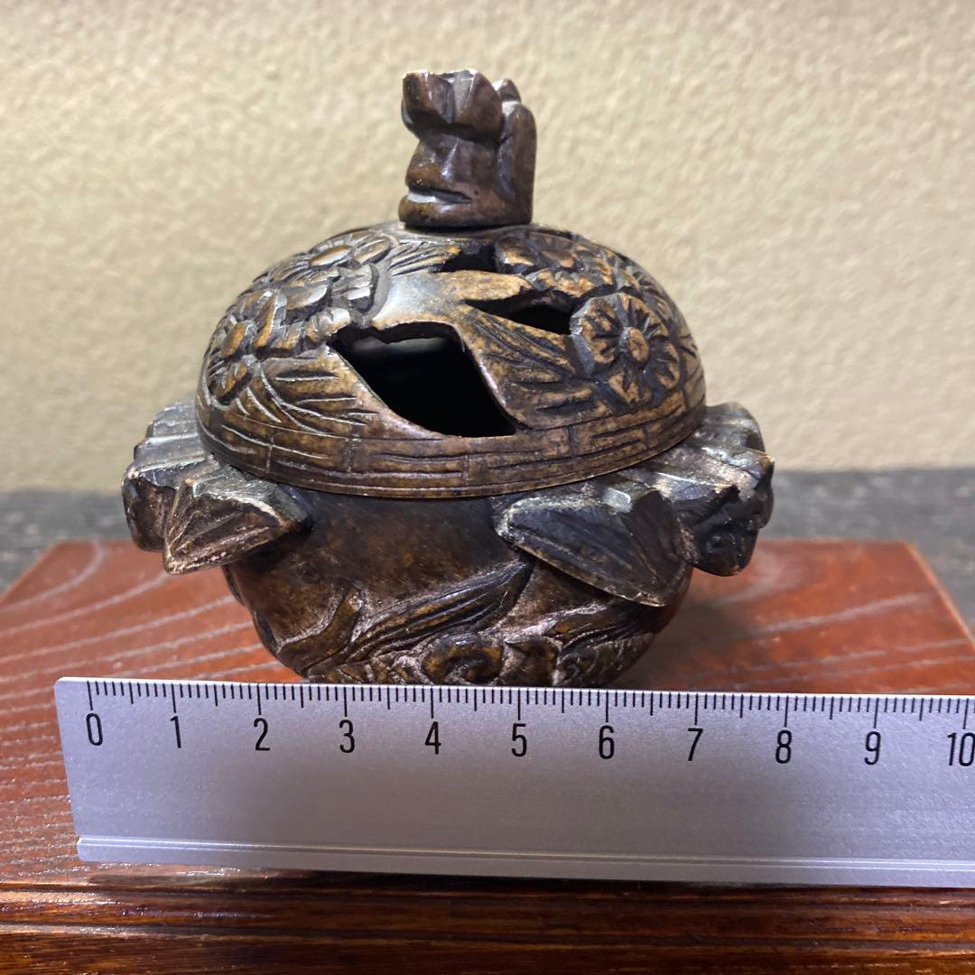 透かし掘龍図玉香炉