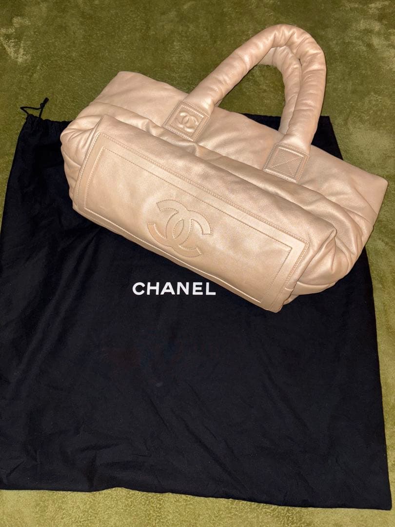 週末限定セール！2万円引き！未使用CHANEL コココクーン　ベージュ ゴールド