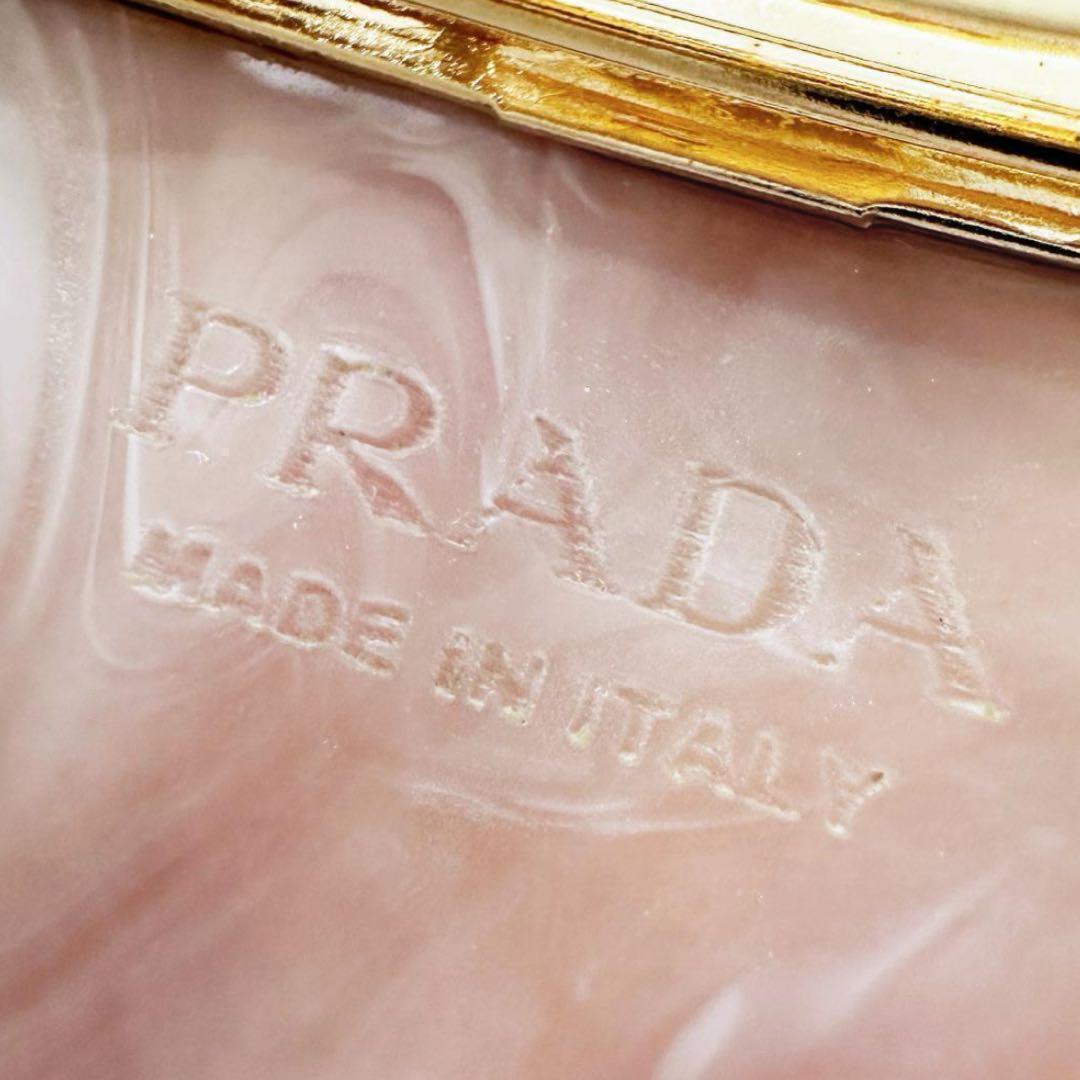 未使用☆正規品　プラダ ヘアクリップ バレッタ　ヘアアクセ　三角　ロゴ　ビジュー