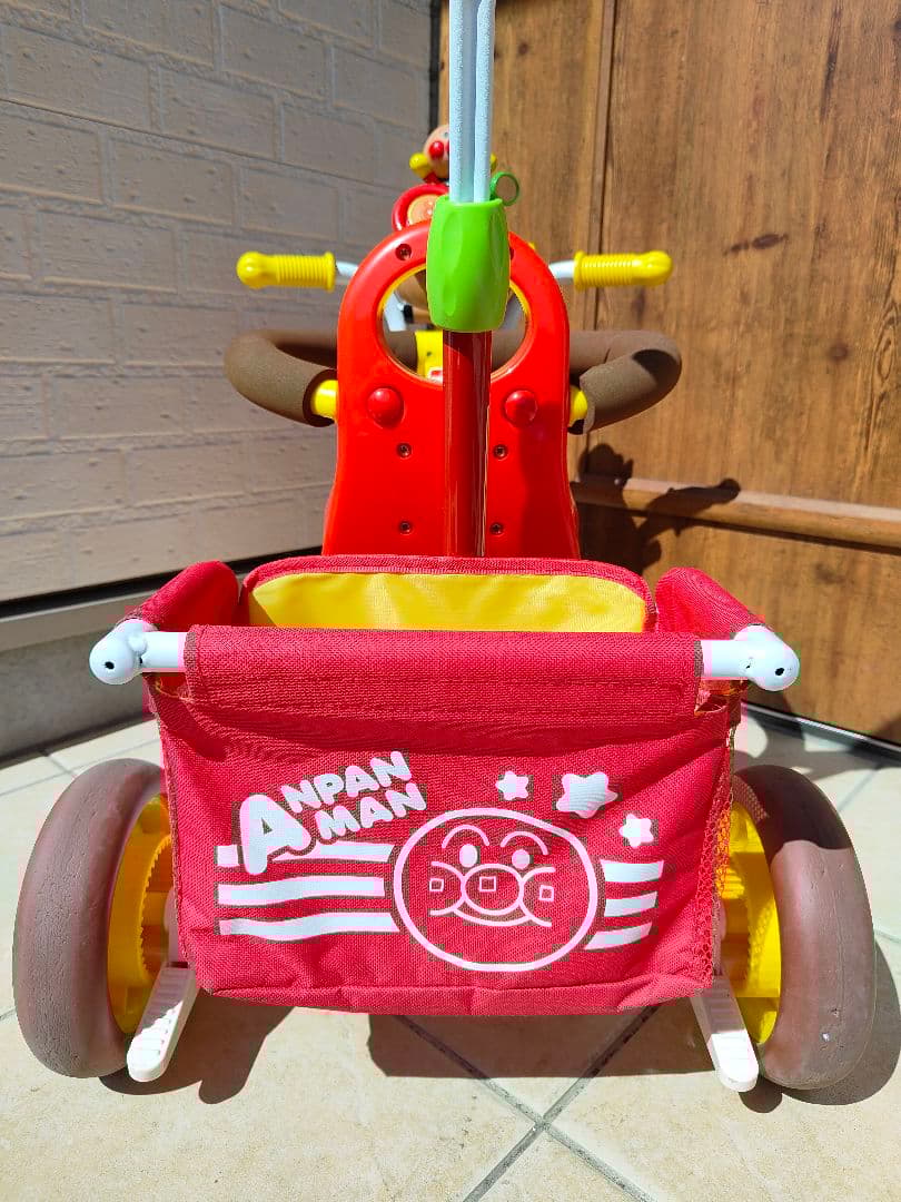 【美品訳あり】アンパンマン三輪車　わくわくおでかけアンパンマンゴー