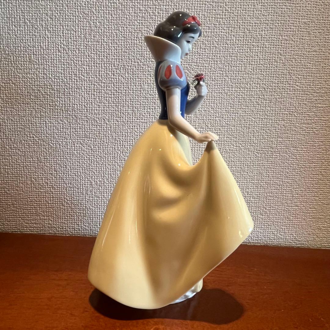リヤドロ　NAO 白雪姫　ディズニー　陶器　人形　フィギュリン　置物　オブジェ