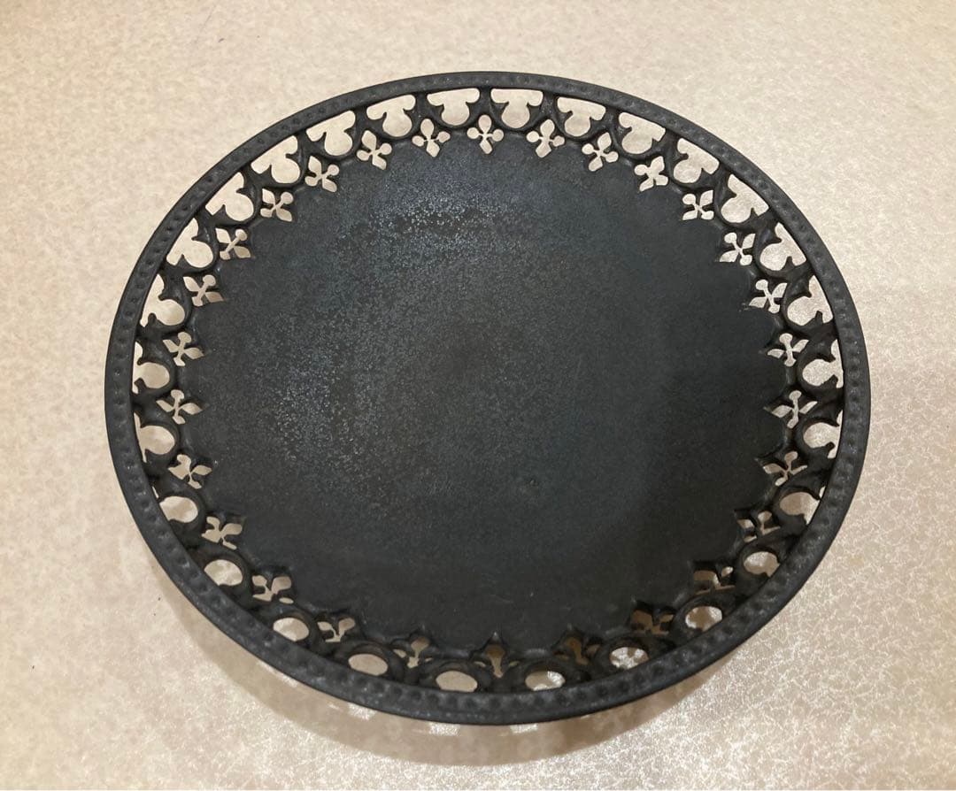 伊藤剛俊さん　透彫皿　益子