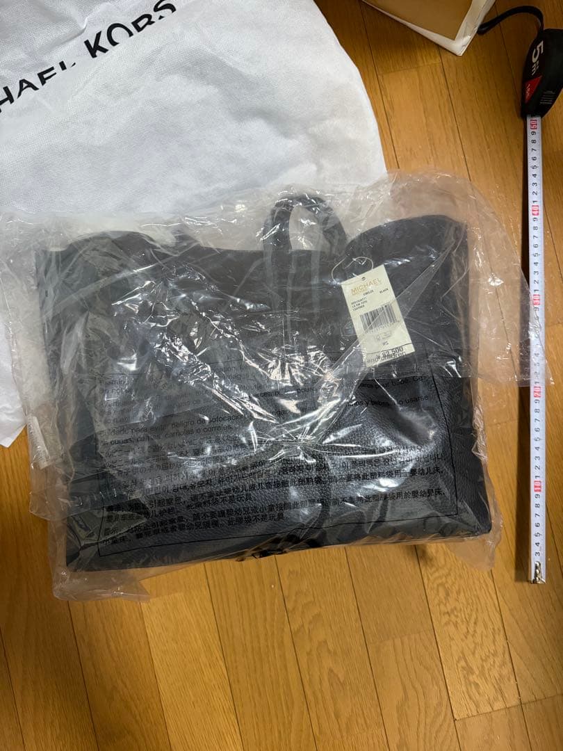 未使用　 MICHAEL KORS ブラック トートバッグ
