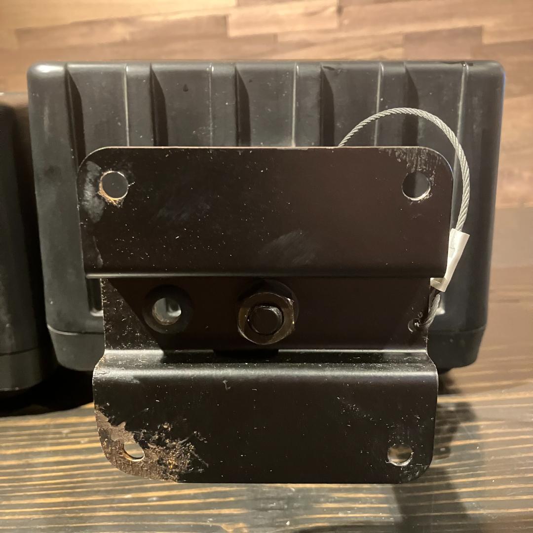 BOSE　ボーズ　スピーカー　111AD　ペア/天吊り金具付き