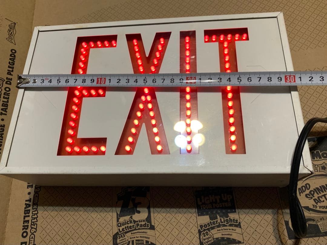 米軍放出品 EXIT サイン インテリア 100v 米軍基地 USAF