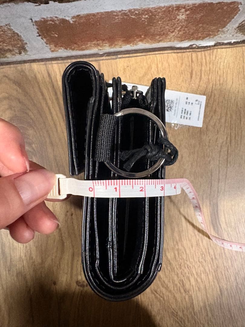 DIESEL 新品タグ付き　ブラック 二つ折り財布