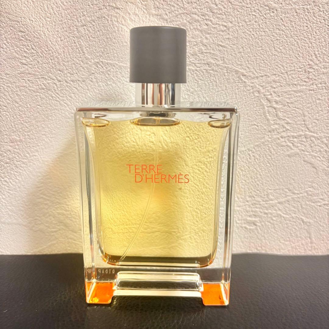 【新品同様】エルメス 香水TERRE D'HERMÈS オードトワレ 100ml