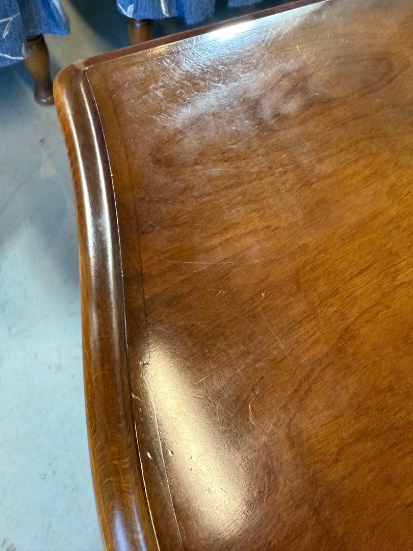 飛騨産業　テーブル（キツツキマーク）