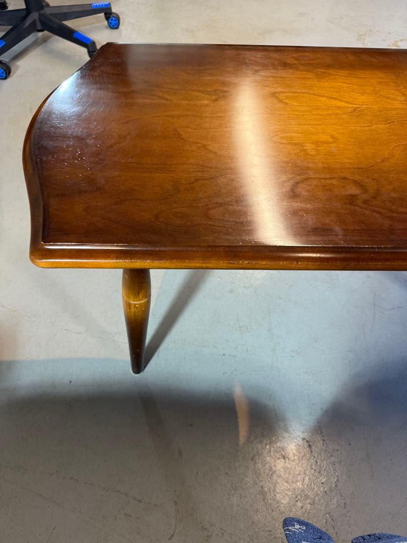 飛騨産業　テーブル（キツツキマーク）