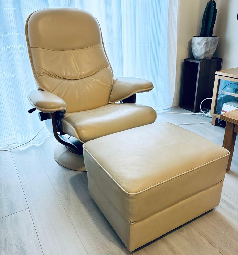 直接取引☆ karimoku カリモク家具 リクライニングソファ オットマン付