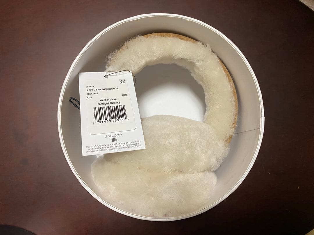 UGG 新品タグ付　イヤーマフ チェスナット