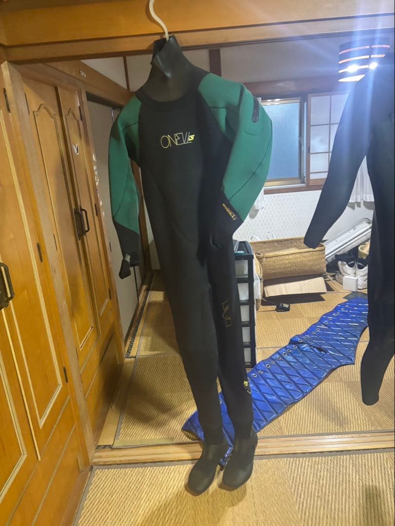 オニール　ドライスーツ5ミリ3ミリ