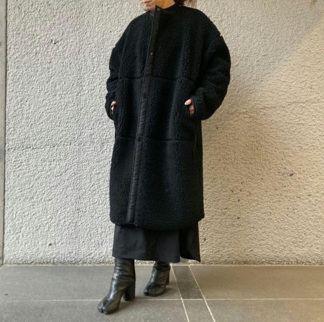 【HYKE】FAUX SHEARLING COAT ノーカラー ボアロングコート