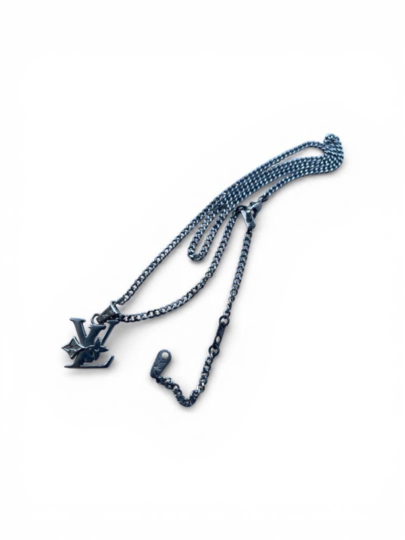 ルイ・ヴィトン コリエ・LVイニシャル ネックレス（M00317)