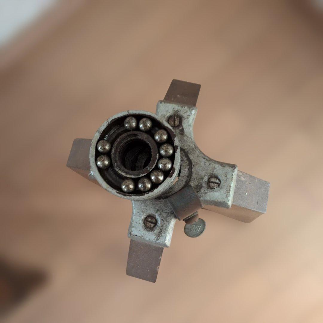 ブロカントフランス天板木製三脚式正方形回転テーブル