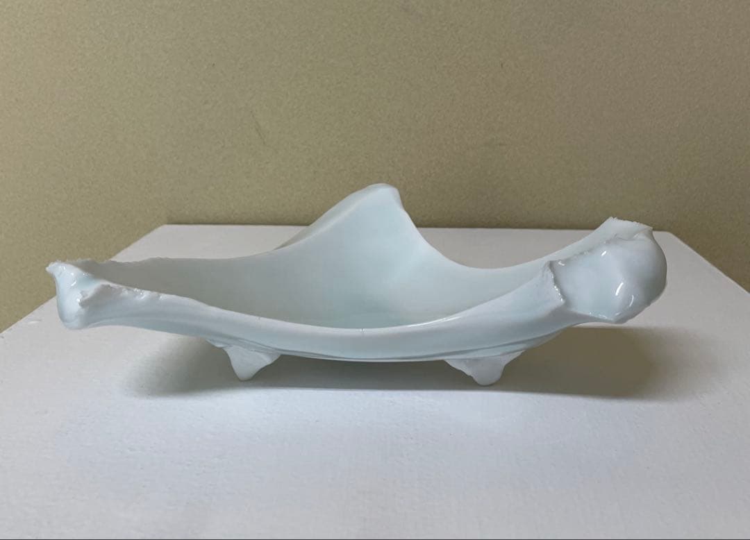加藤委作品　青白磁三角皿（Ａ)