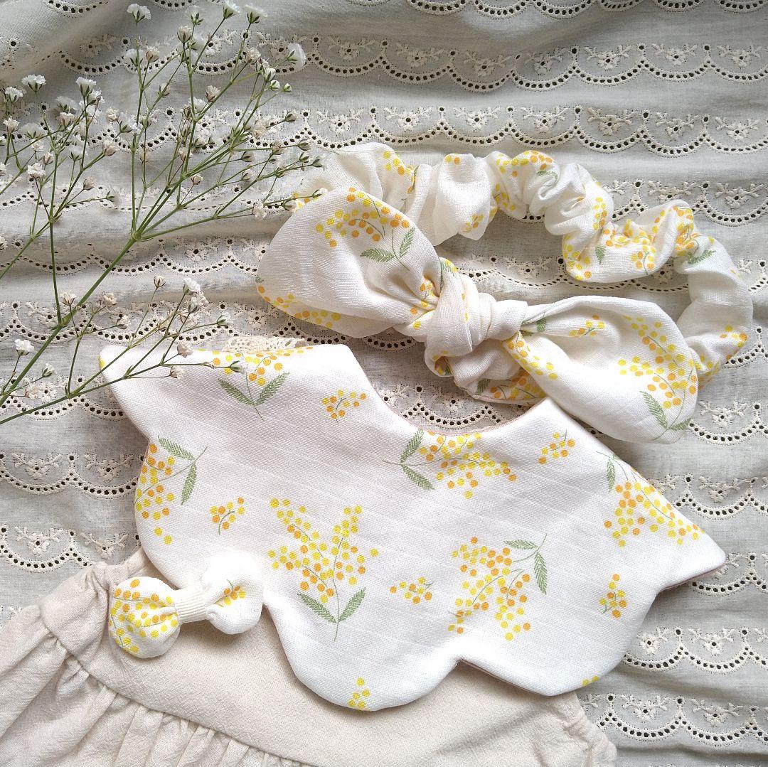 ❁オーダー承ります❁　ハーフリース刺繍　スタイ