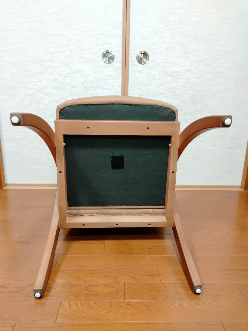 ポスチャーサポートチェア PSC-IV アーモンド