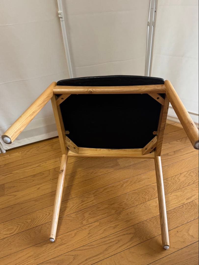 関家具　 ダイニングチェア　 モダン アームチェア　Zチェア