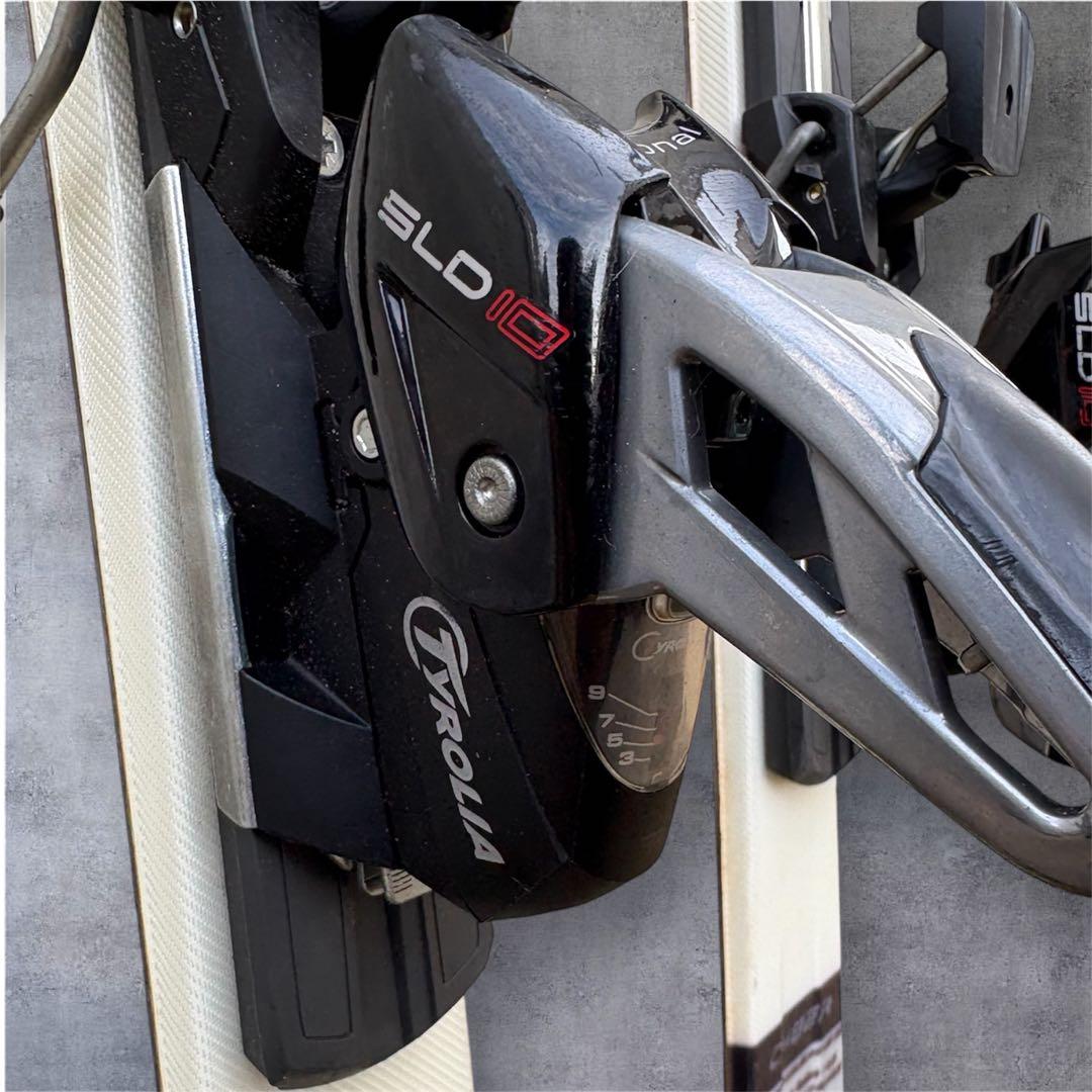 カービングスキー HEAD CYBER i.C160