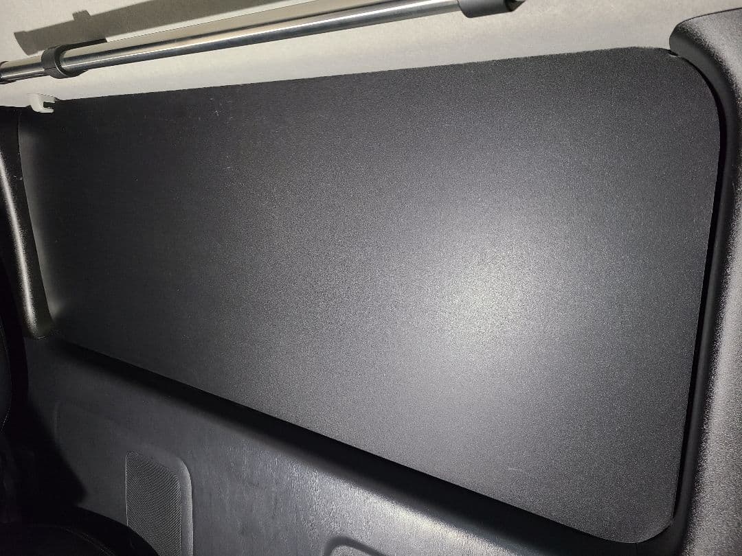 200系ハイエースリアガラス窓埋めインテリアパネル運転席側、助手席側２枚セット