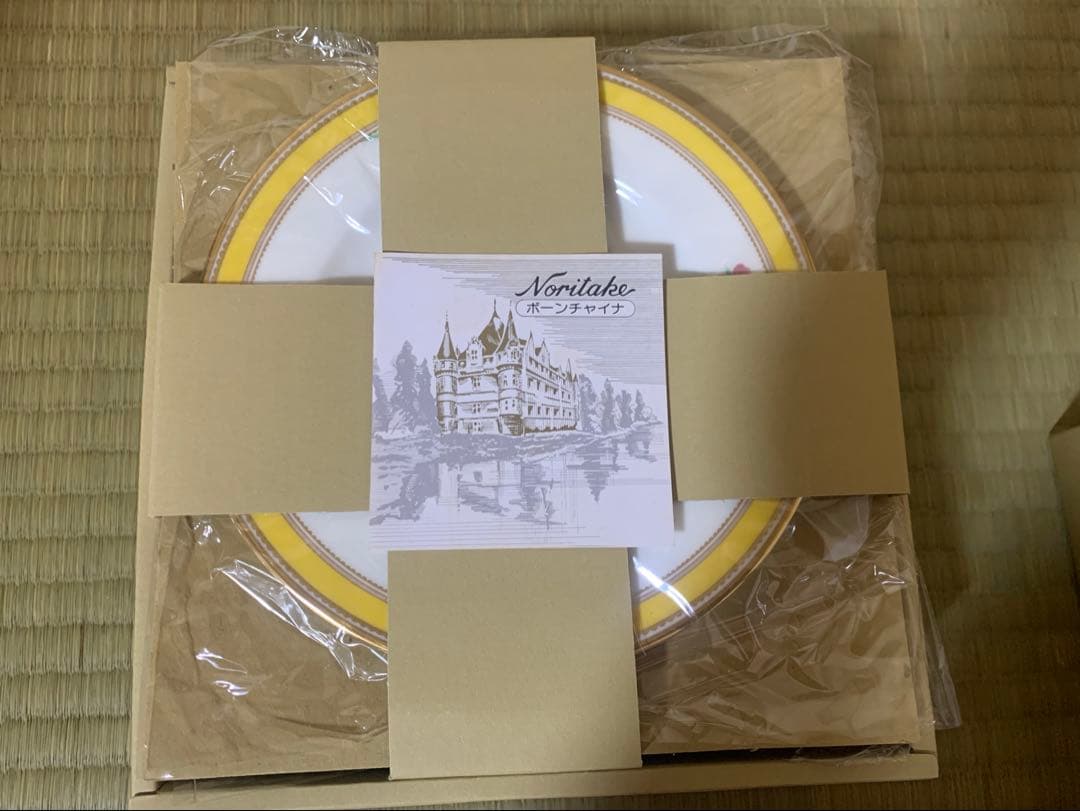 ノリタケ　ヴィヴィットソロボーン　 １６.５㎝プレート　６枚