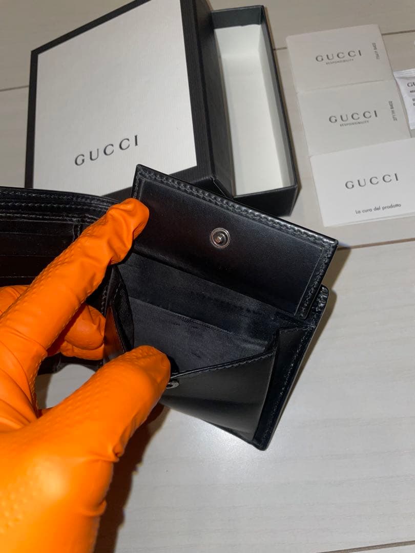 [美品] GUCCI 蛇柄　折り財布