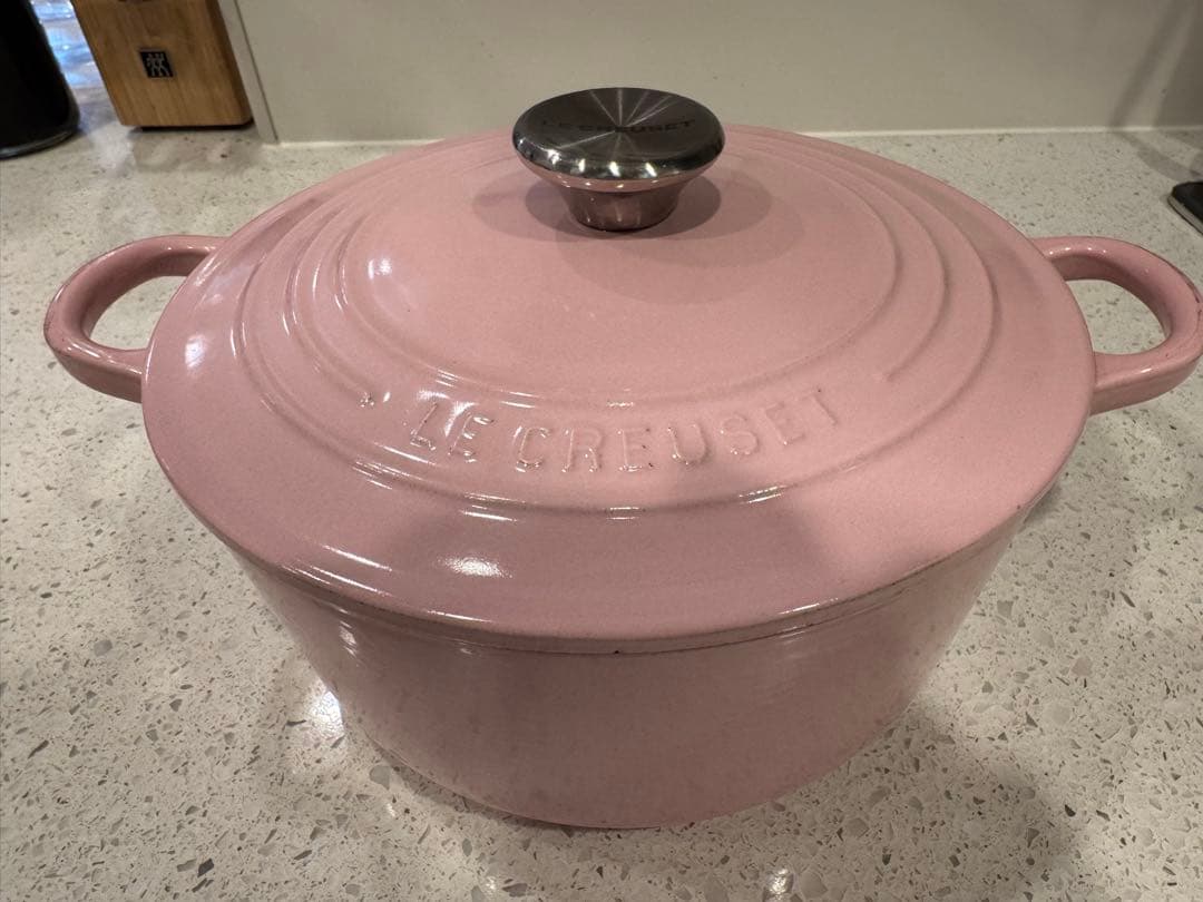Le Creuset ピンク ホーロー鍋 大　24センチ
