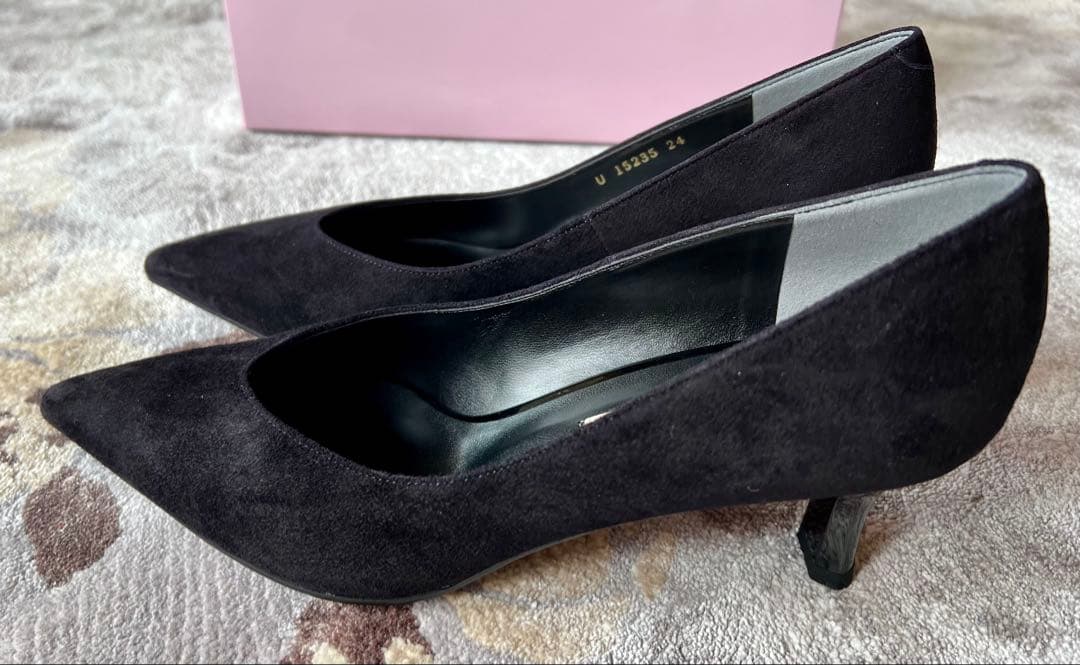 新品未使用Dianaダイアナ　スエード　ブラック　パンプス　24cm