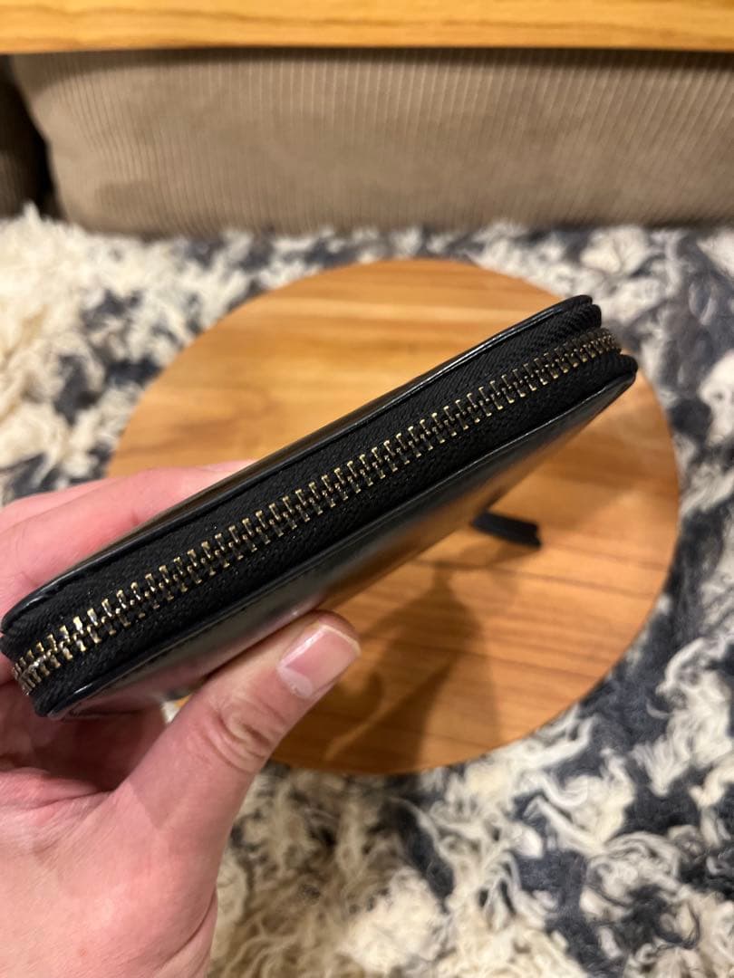 コムデギャルソン　ベリーブラック　ブラックレザー 二つ折り財布