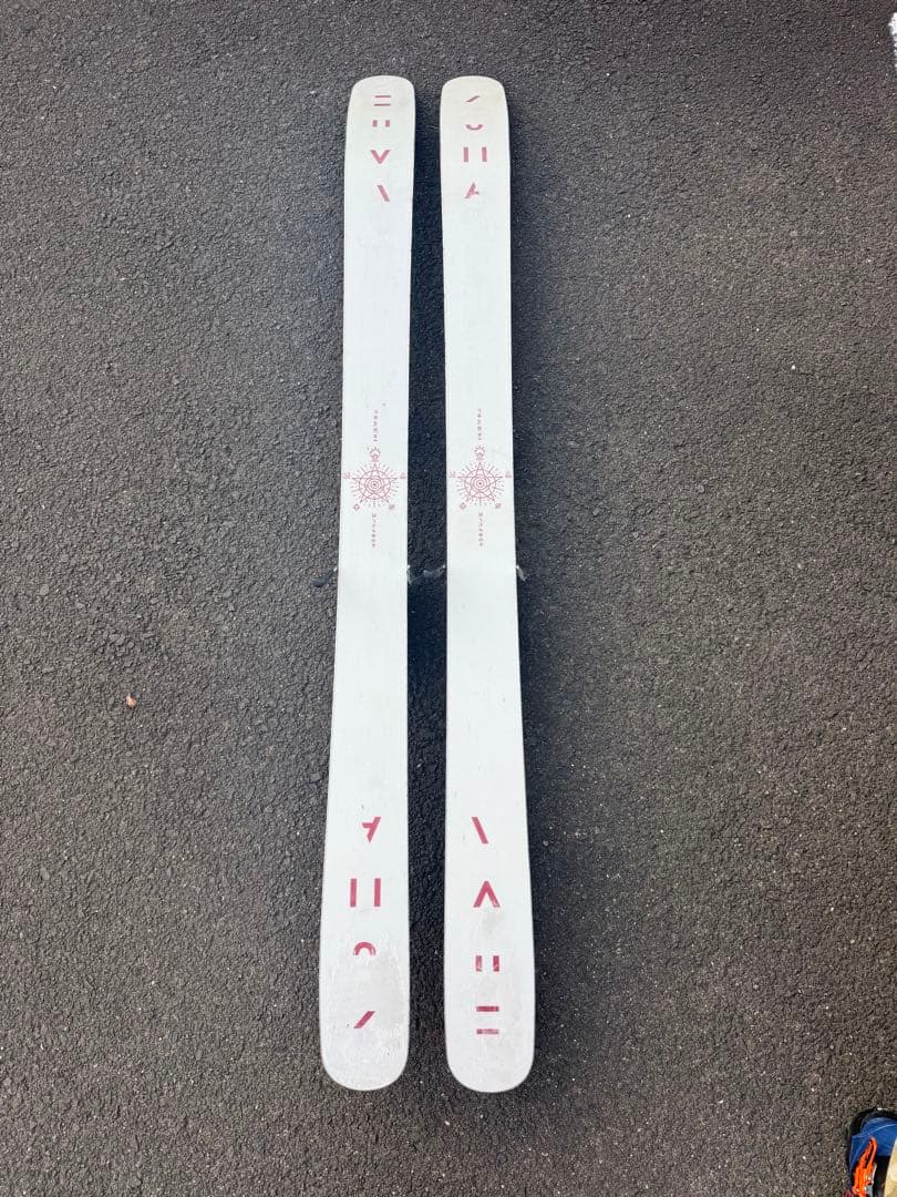 ZUMA LIBERATOR ツマ リベレーター　ツインチップ フリースキー板