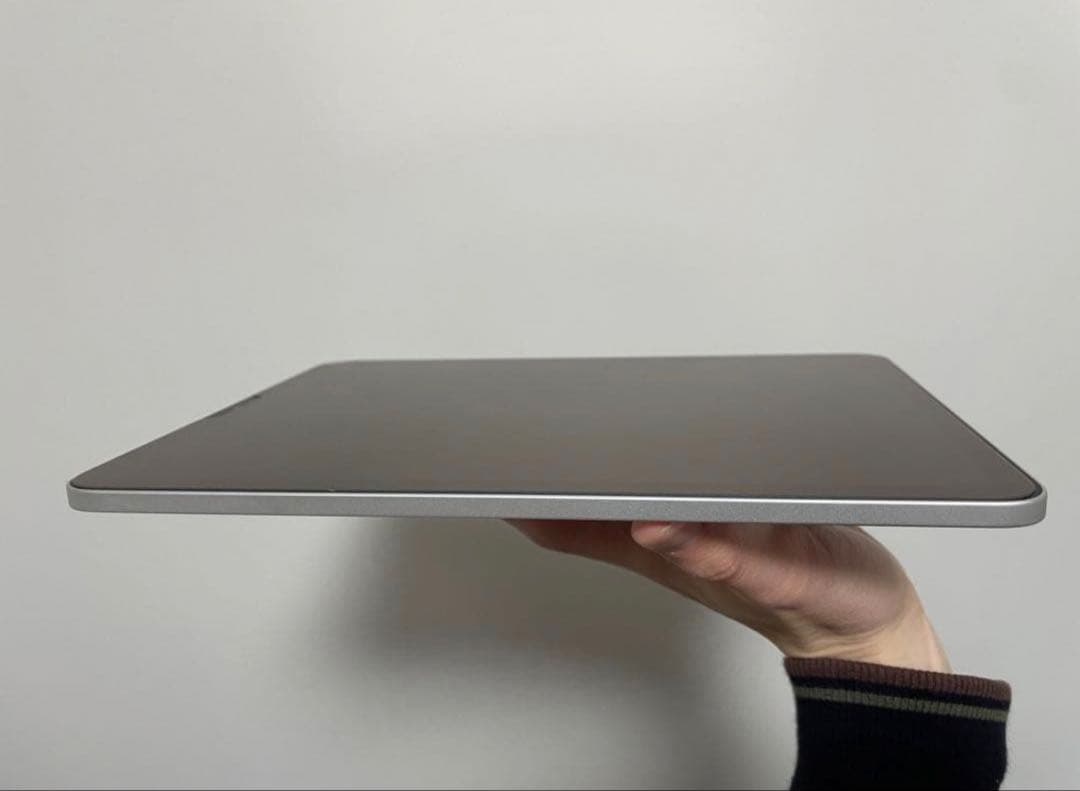 美品 iPadAir4 本体 シルバー