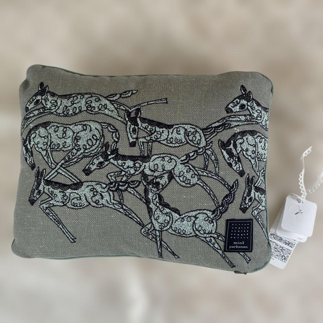 ミナペルホネン gnocchi クッション　papurikko グレー