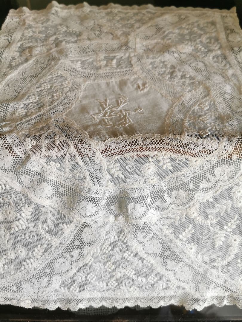 アンティークフランス ノルマンディーレース アップリケ タンバーチュールランナー