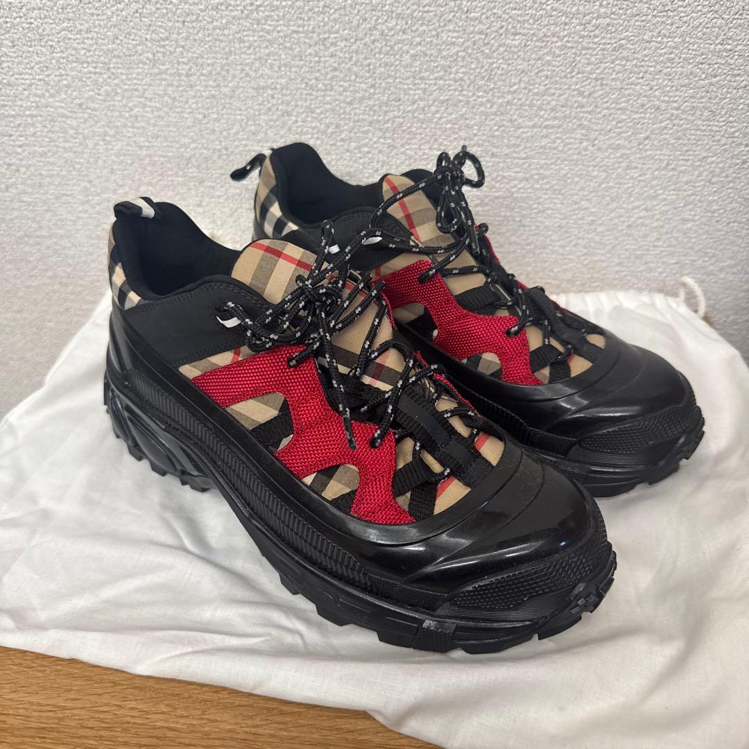 ク*ん様 売り切り★バーバリー★ARTHUR SNEAKERSアーサースニーカー