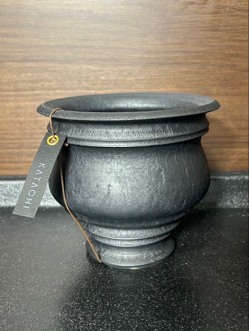 カタチ製作所　Mederu pot クラッチブーケ Mサイズ レザーブラック