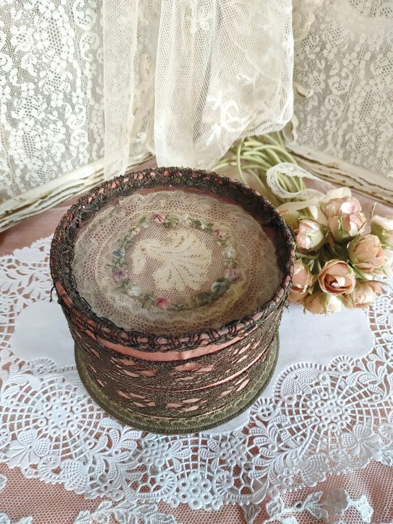 ♡美しいロココリボン装飾ボックス&布花ブーケ・フランスアンティーク♡