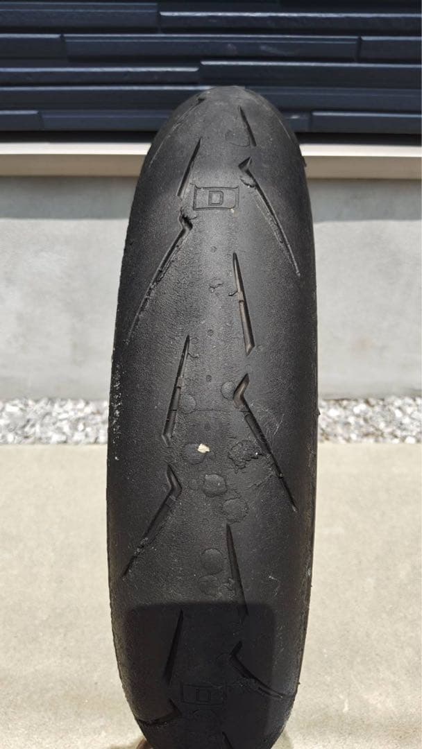 中古ピレリスーパーコルサV4タイヤF110/70R17 R140/70R17