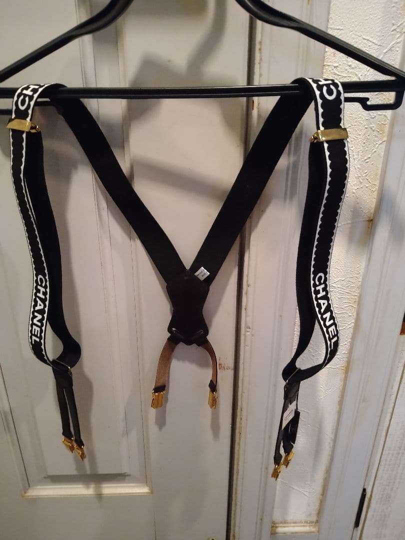 CHANEL ロゴ入りサスペンダー ブラック/ホワイト
